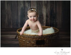 basket baby girl wood